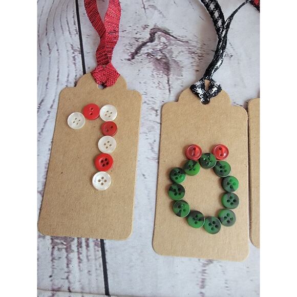 Handmade Button Candy Cane Wreath Gift Tags Hangtags Set Of 4 - Picture 2 of 5